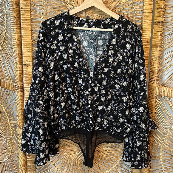 Intimately Free People Bell Sleeve Bodysuit - Size Small - Picture 4 of 11